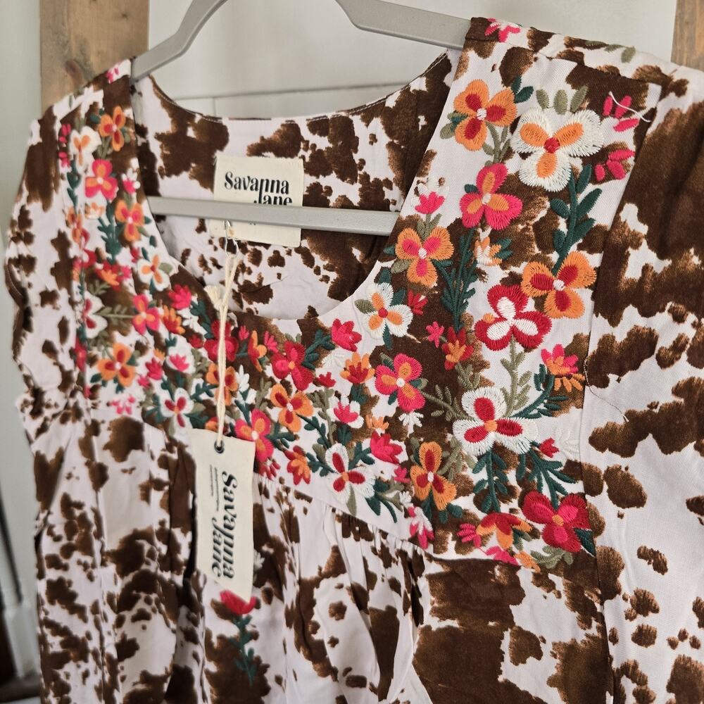 Savanna Jane White and Brown Floral Embroidered Peasant Blouse - Picture 4 of 12